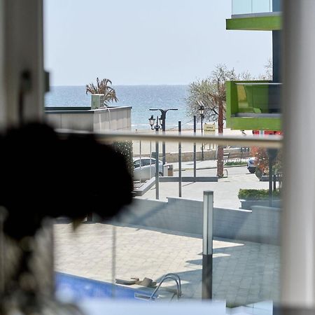 Maya Apartment- Spa N Pools Beach Resort Mamaia Eksteriør bilde