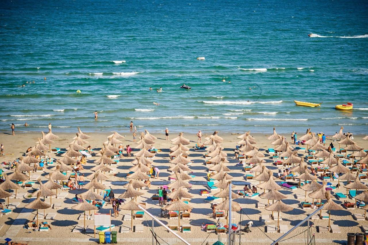 Maya Apartment- Spa N Pools Beach Resort Mamaia Eksteriør bilde