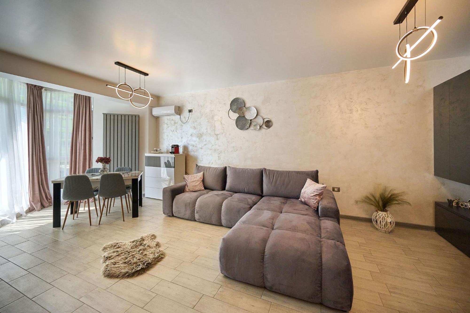 Maya Apartment- Spa N Pools Beach Resort Mamaia Eksteriør bilde