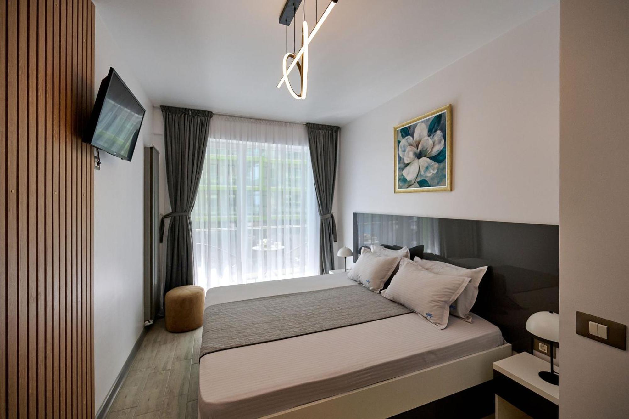 Maya Apartment- Spa N Pools Beach Resort Mamaia Eksteriør bilde